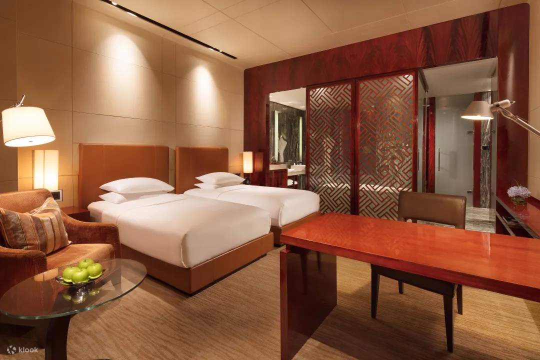 [Bilik Grand Hyatt]—Bilik Berkembar